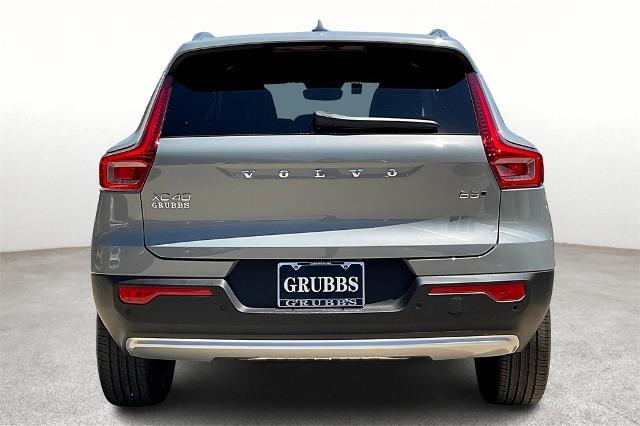 2025 Volvo XC40 Vehicle Photo in Grapevine, TX 76051