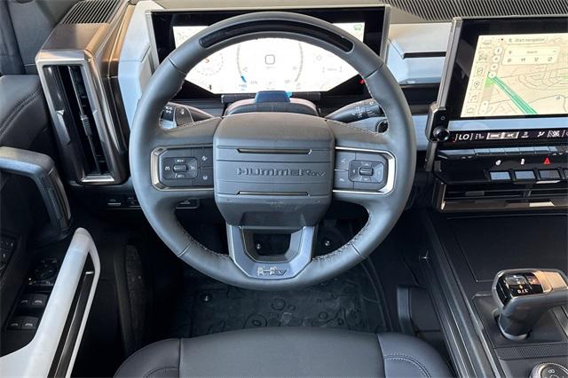 2025 GMC HUMMER EV SUV Vehicle Photo in ELK GROVE, CA 95757-8703