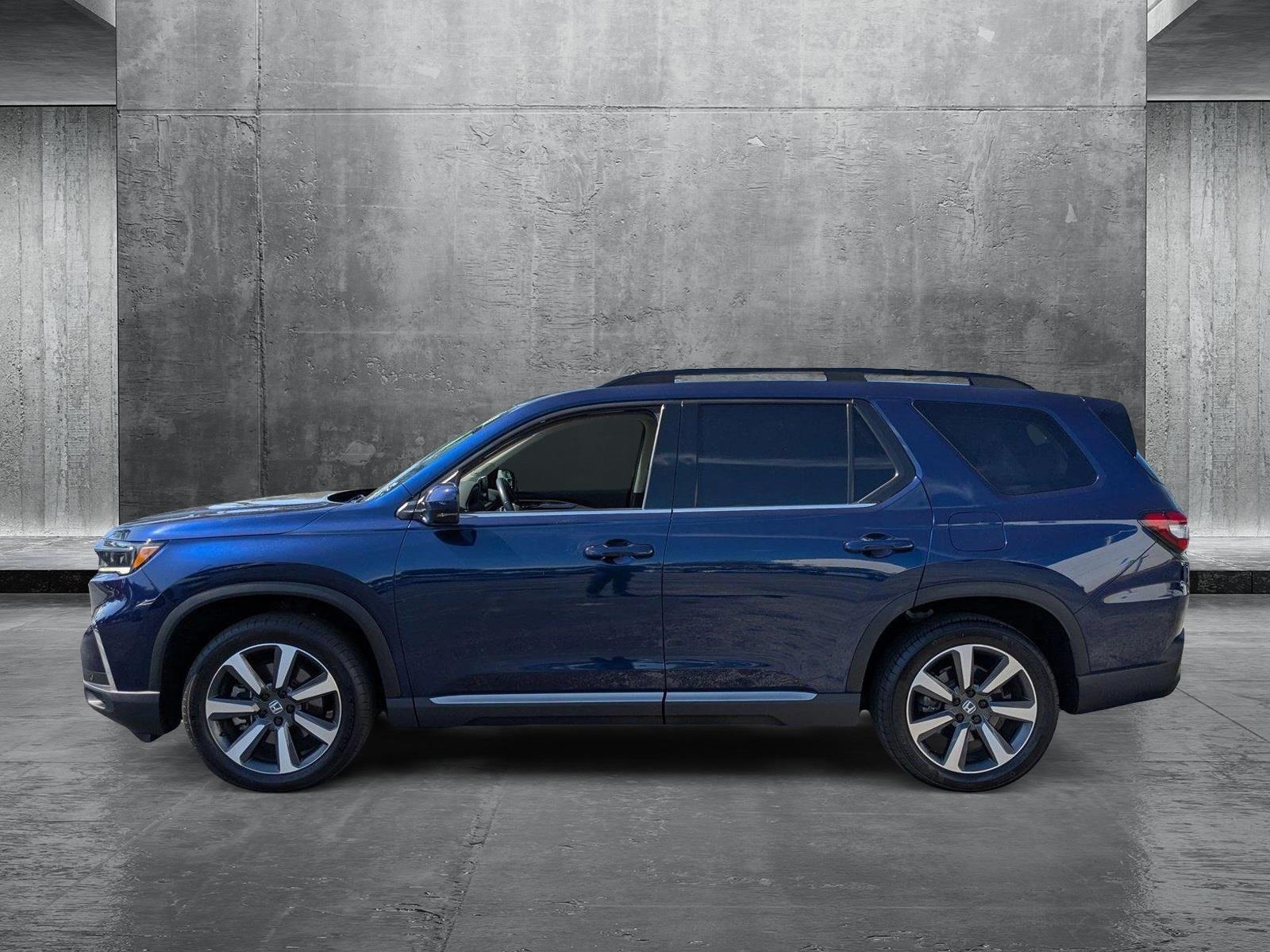 2024 Honda Pilot Vehicle Photo in Miami, FL 33015