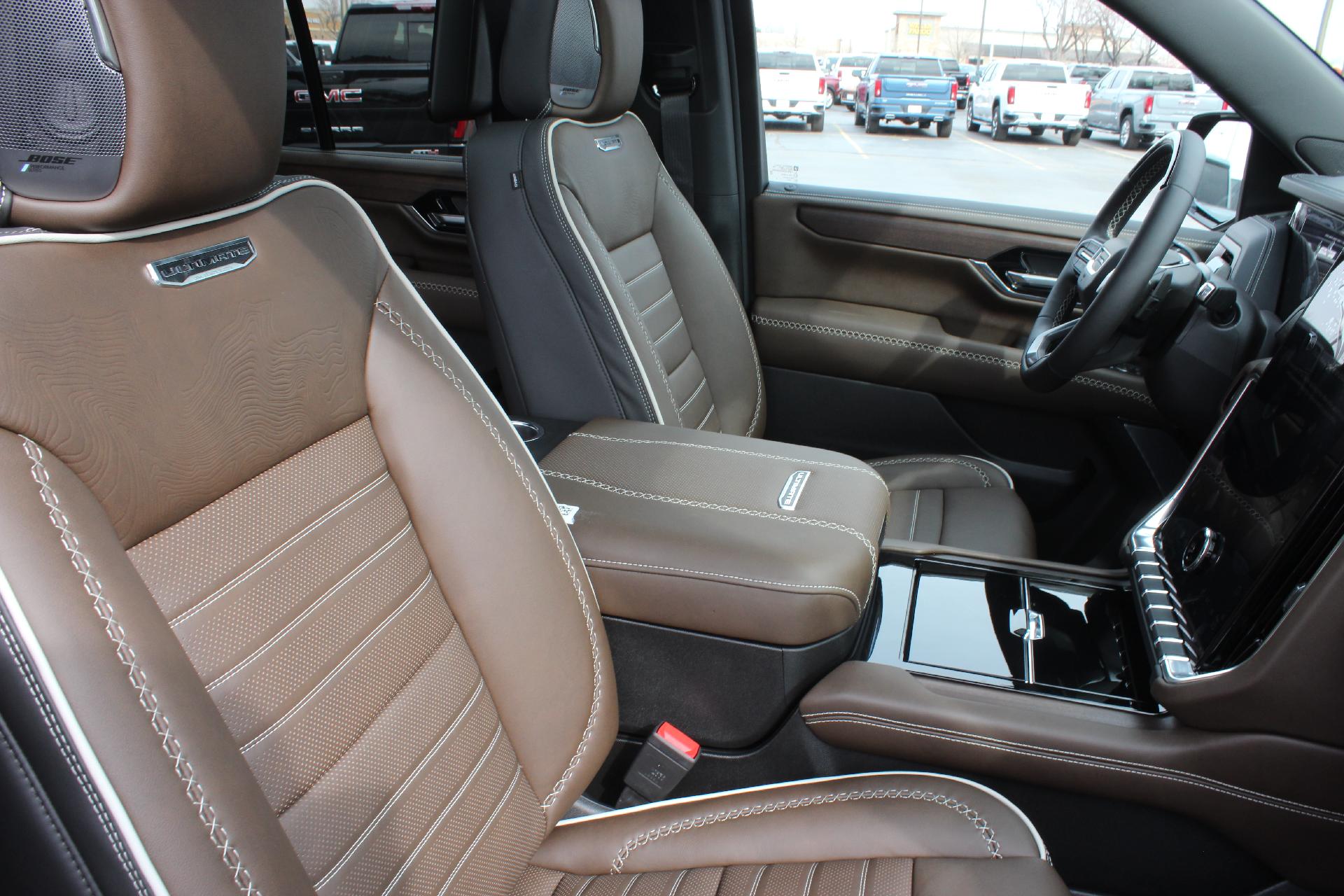 2025 GMC Yukon Vehicle Photo in AURORA, CO 80012-4011