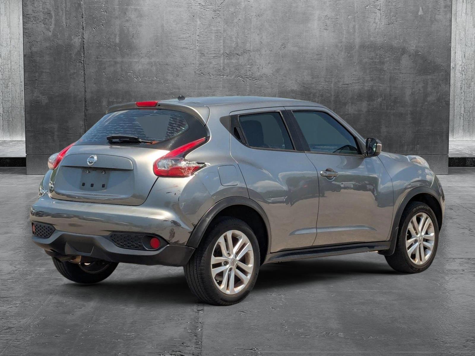 2017 Nissan JUKE Vehicle Photo in St. Petersburg, FL 33713