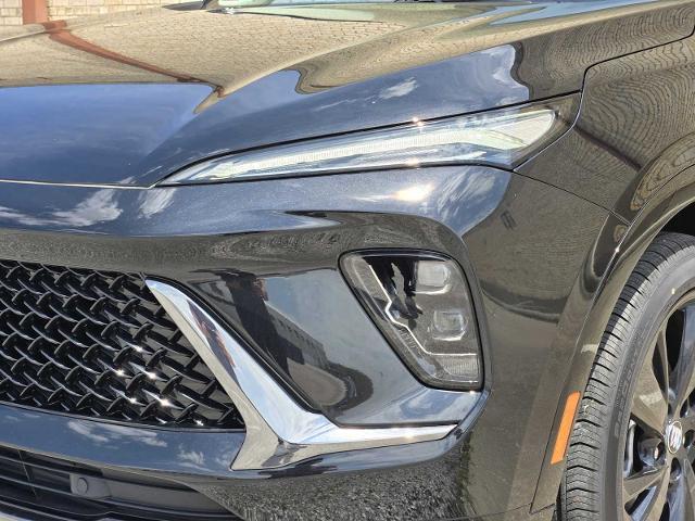 2025 Buick Envision Vehicle Photo in DALLAS, TX 75209-3016