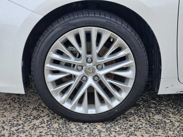 2013 Lexus ES 350 Vehicle Photo in FORT WORTH, TX 76132