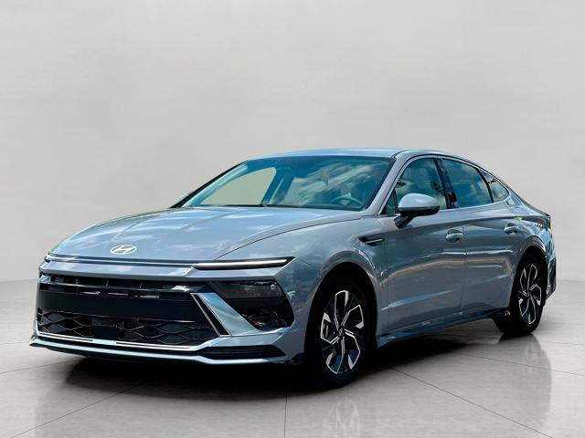 2025 Hyundai SONATA Vehicle Photo in Green Bay, WI 54304