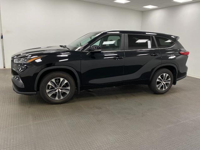 2023 Toyota Highlander Vehicle Photo in Appleton, WI 54913