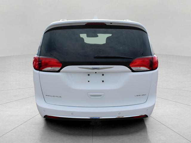 2018 Chrysler Pacifica Vehicle Photo in Green Bay, WI 54304