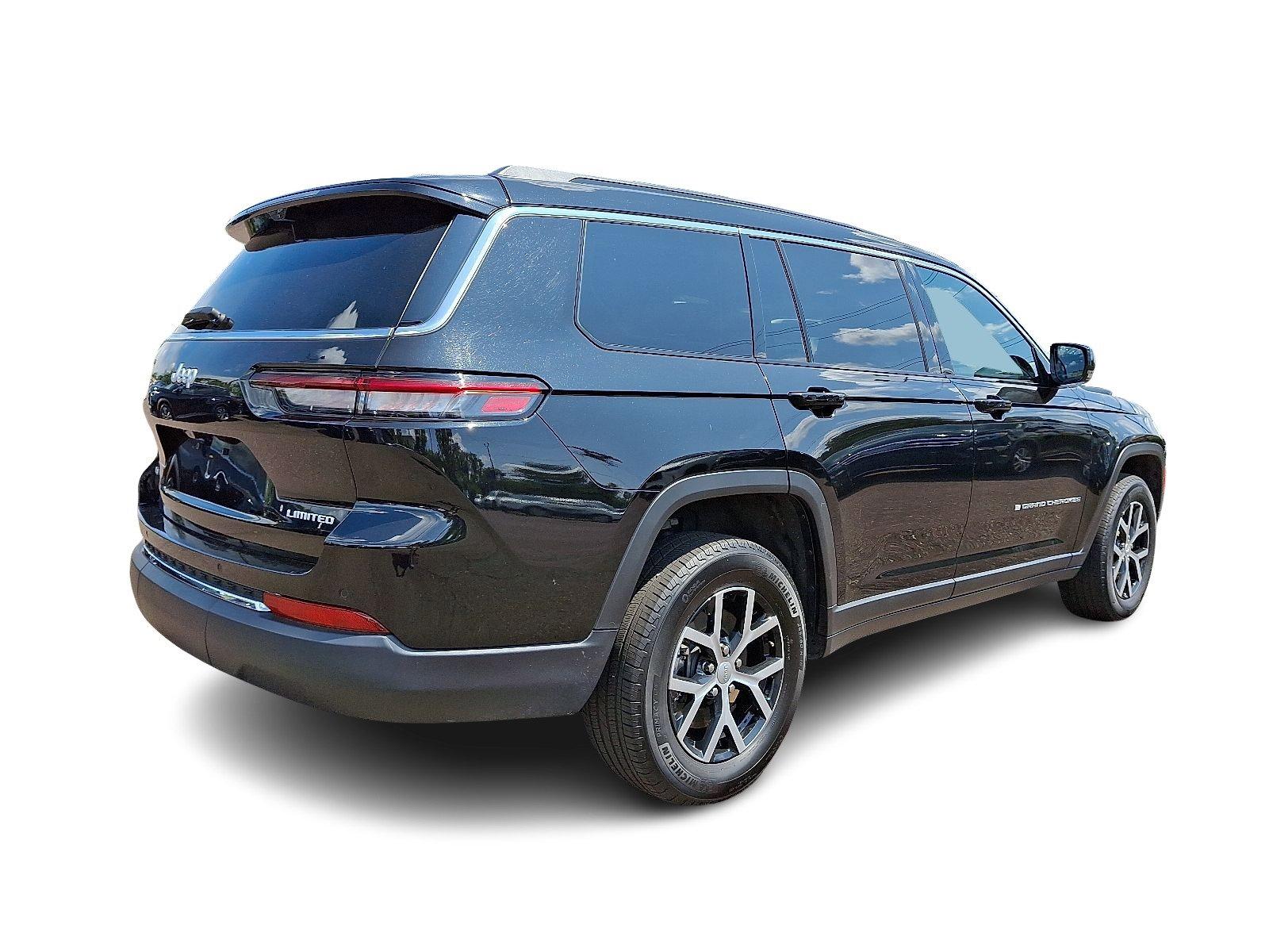 2024 Jeep Grand Cherokee L Vehicle Photo in Willow Grove, PA 19090
