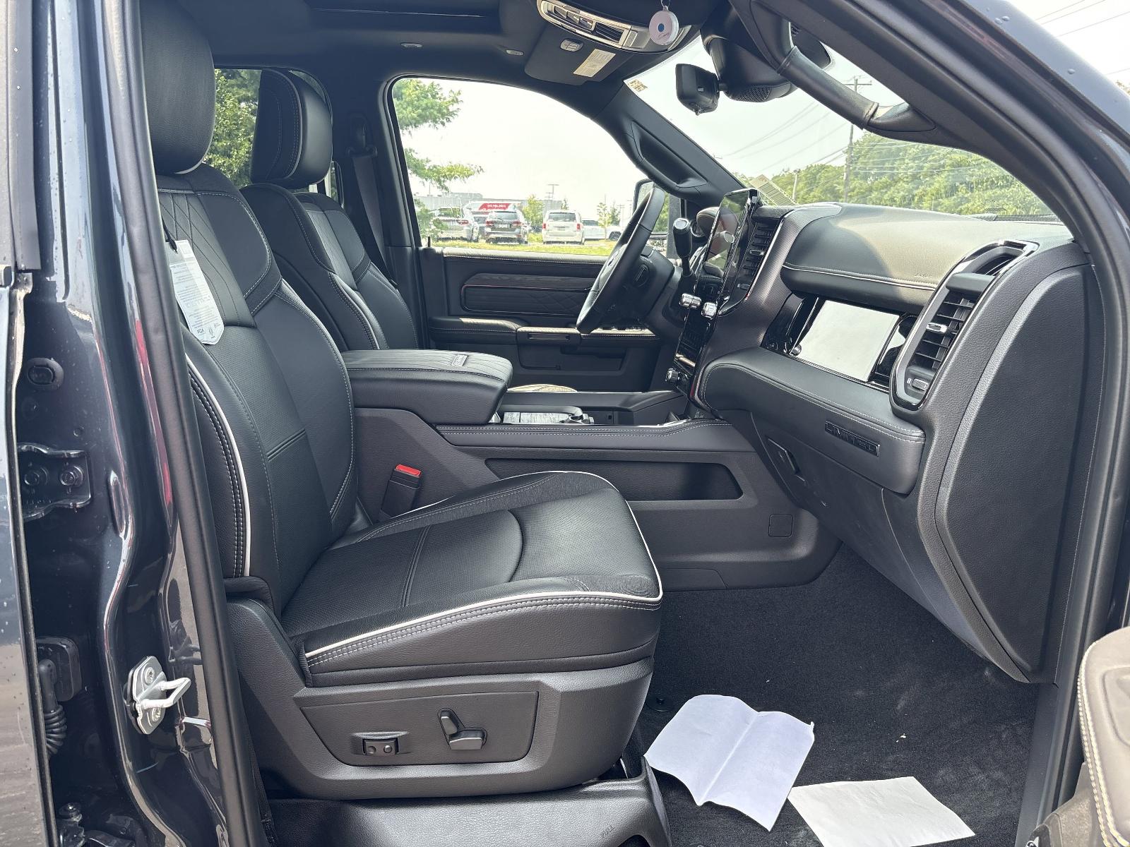 2025 Ram 3500 Vehicle Photo in Mechanicsburg, PA 17050-1707