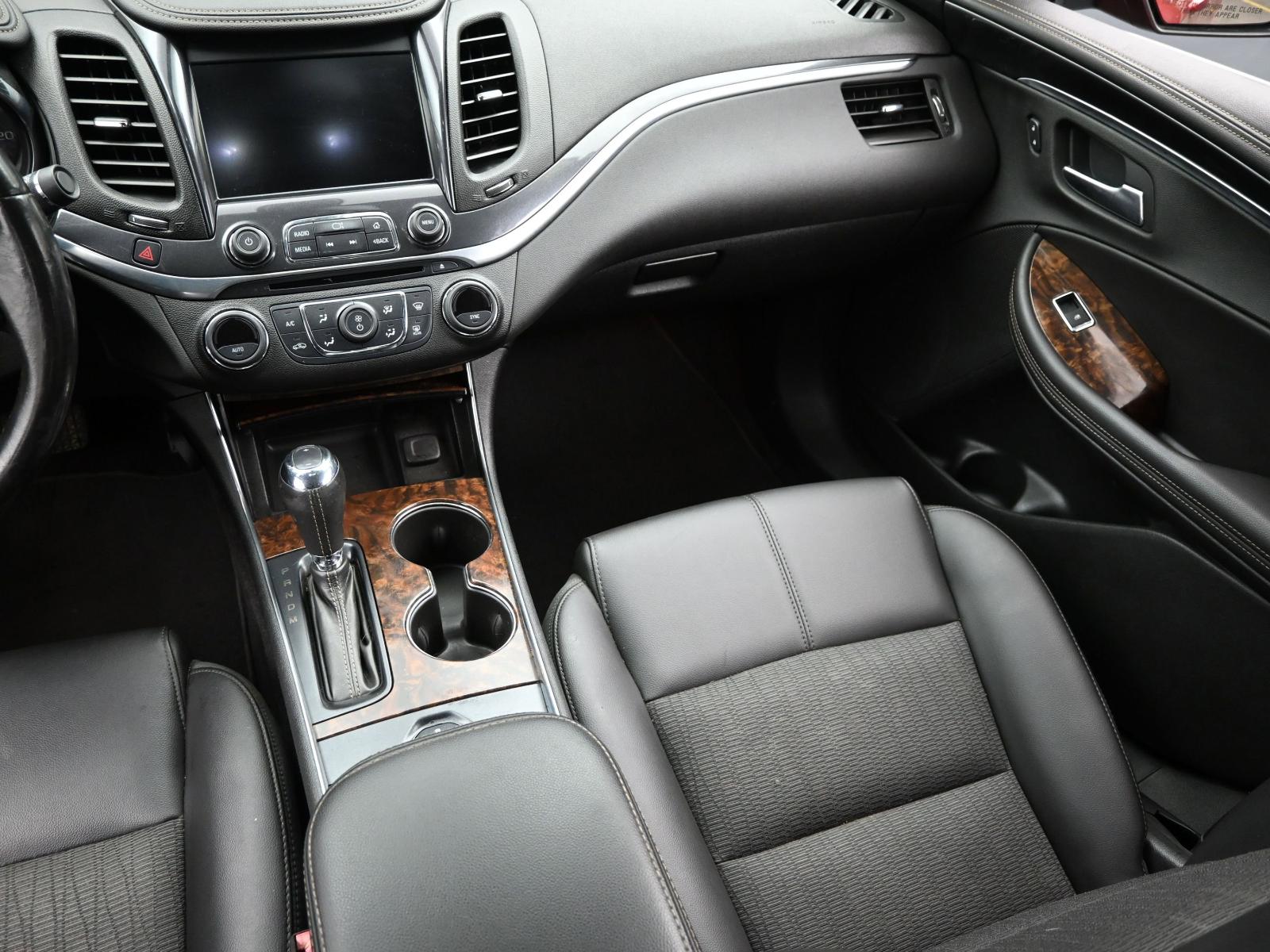 2014 Chevrolet Impala Vehicle Photo in Cedar Rapids, IA 52402