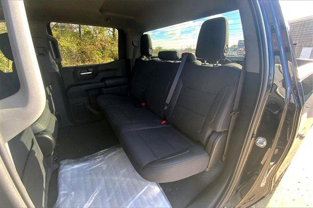 2024 Chevrolet Silverado 1500 Vehicle Photo in KANSAS CITY, MO 64114-4502