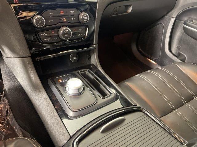 2022 Chrysler 300 Vehicle Photo in PHOENIX, AZ 85014-3381