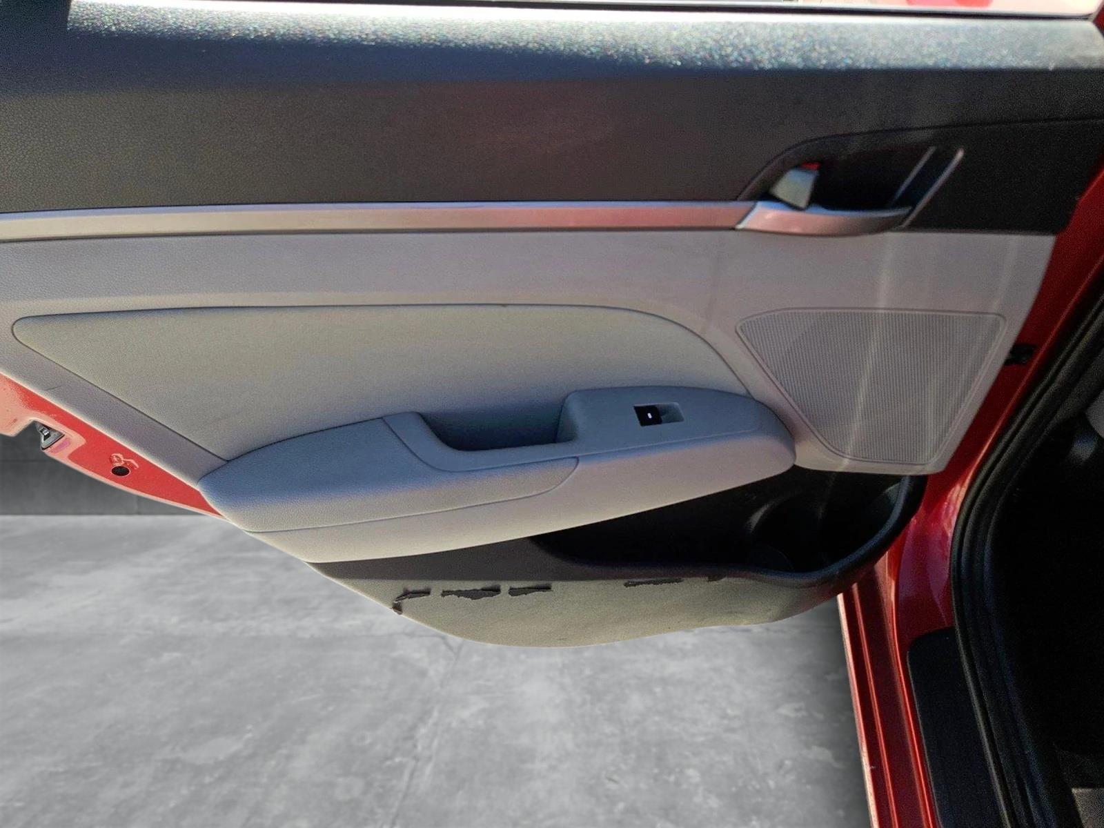 2018 Hyundai Elantra Vehicle Photo in NORTH RICHLAND HILLS, TX 76180-7199