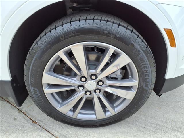 2025 Cadillac XT5 Vehicle Photo in TAMPA, FL 33612-3404