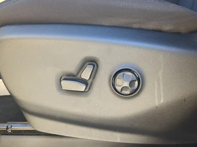 2023 Chrysler Voyager Vehicle Photo in Brunswick, GA 31525