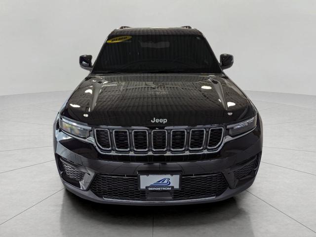 2025 Jeep Grand Cherokee Vehicle Photo in Oshkosh, WI 54901