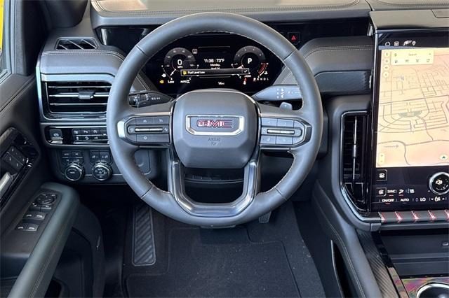 2025 GMC Yukon Vehicle Photo in ELK GROVE, CA 95757-8703