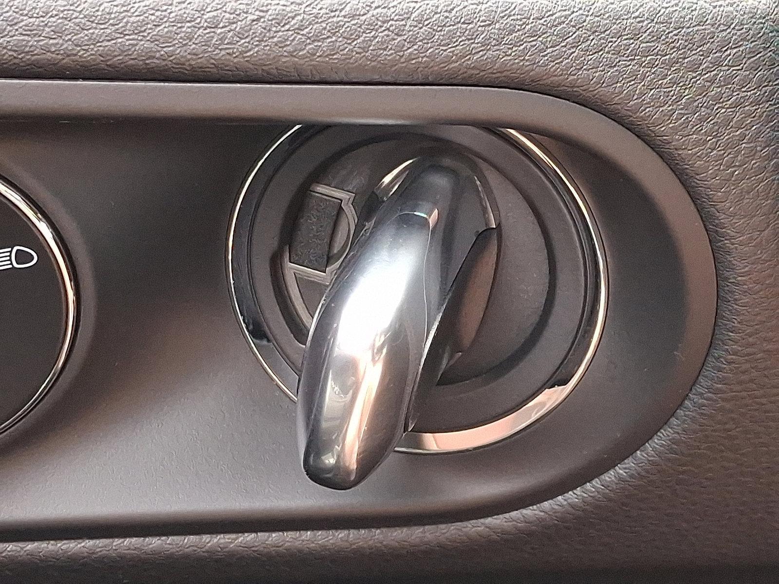 2020 Porsche Macan Vehicle Photo in Lancaster, PA 17601