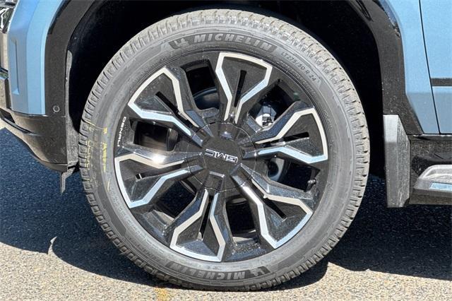 2025 GMC Sierra EV Vehicle Photo in ELK GROVE, CA 95757-8703