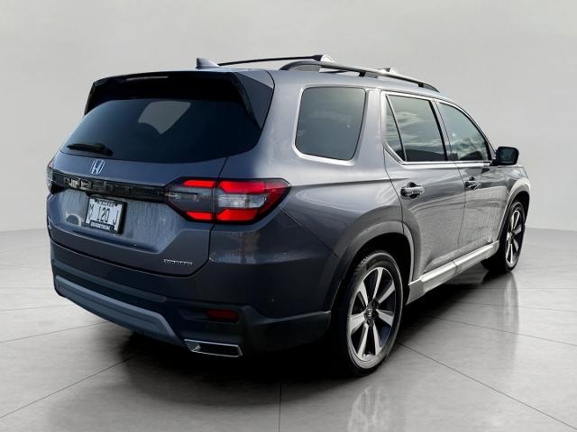 2024 Honda Pilot Vehicle Photo in MADISON, WI 53713-3220