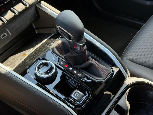2025 Chevrolet Colorado Vehicle Photo in COLUMBIA, MO 65203-3903