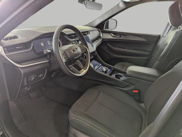 2025 Jeep Grand Cherokee Vehicle Photo in Oshkosh, WI 54901
