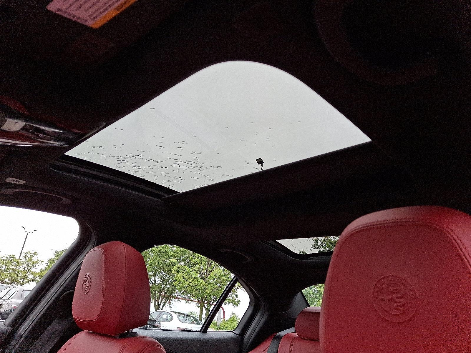 2022 Alfa Romeo Giulia Vehicle Photo in Willow Grove, PA 19090
