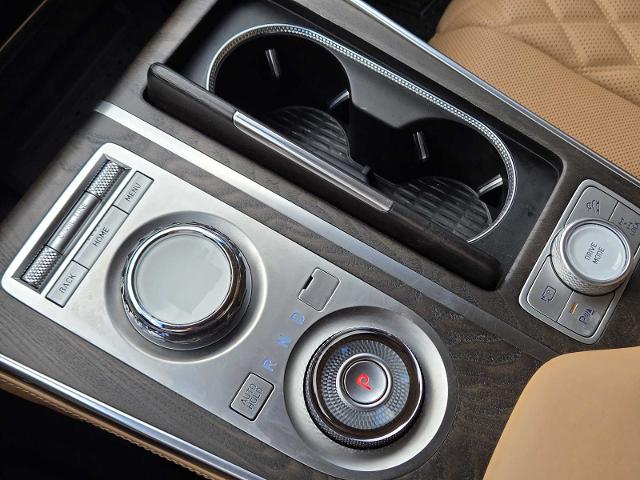 2024 Genesis GV80 Vehicle Photo in DENTON, TX 76210-9321