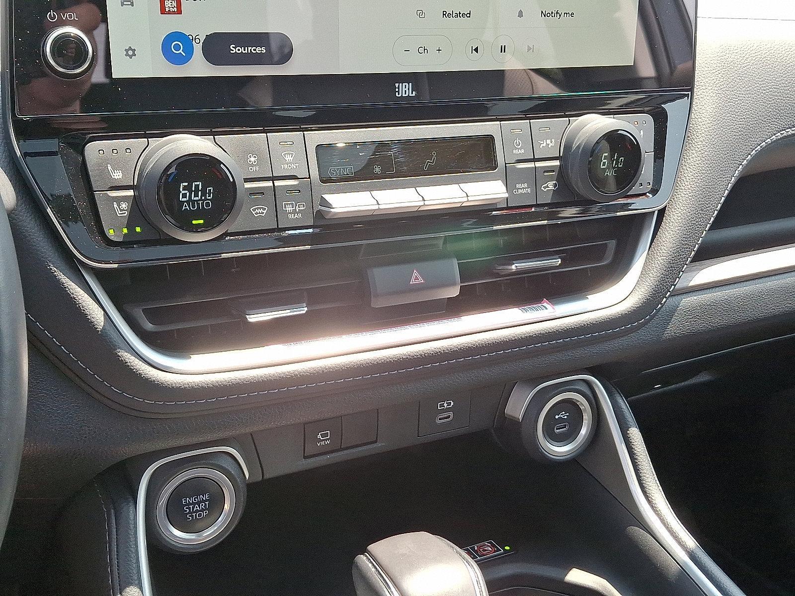 2024 Toyota Grand Highlander Vehicle Photo in Trevose, PA 19053