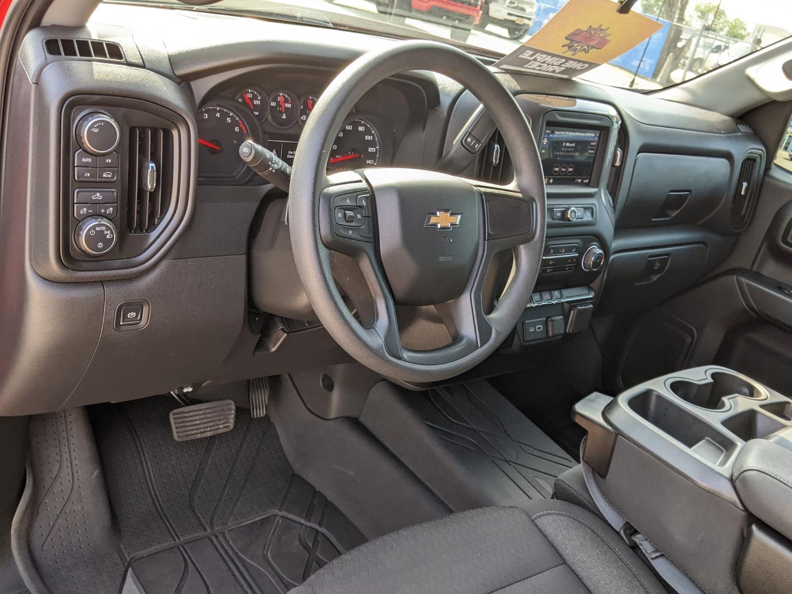 2022 Chevrolet Silverado 1500 Vehicle Photo in Seguin, TX 78155