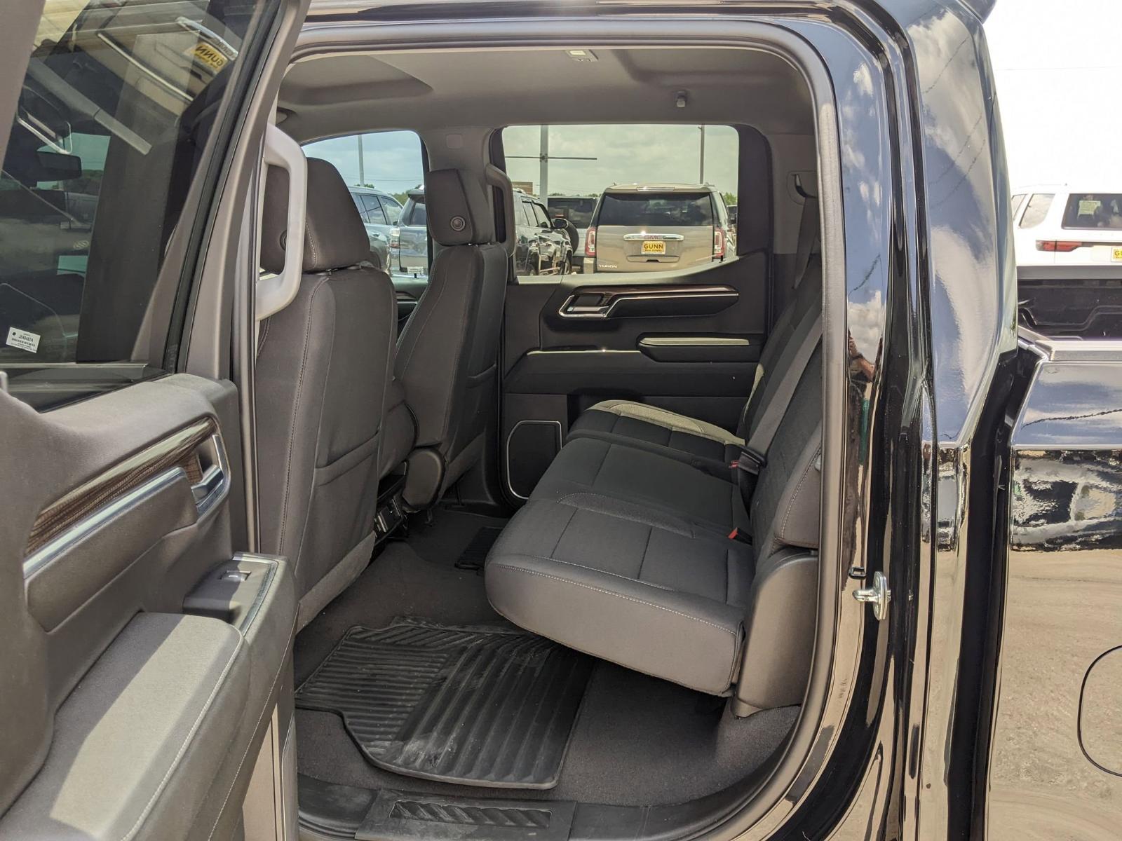 2023 Chevrolet Silverado 1500 Vehicle Photo in Seguin, TX 78155
