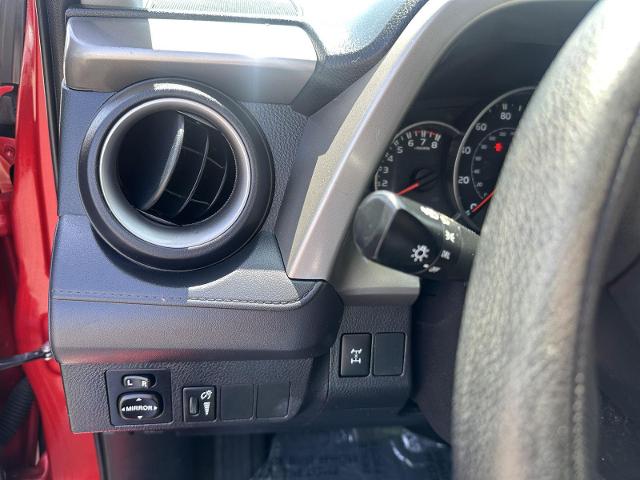 2016 Toyota RAV4 Vehicle Photo in Tucson, AZ 85712