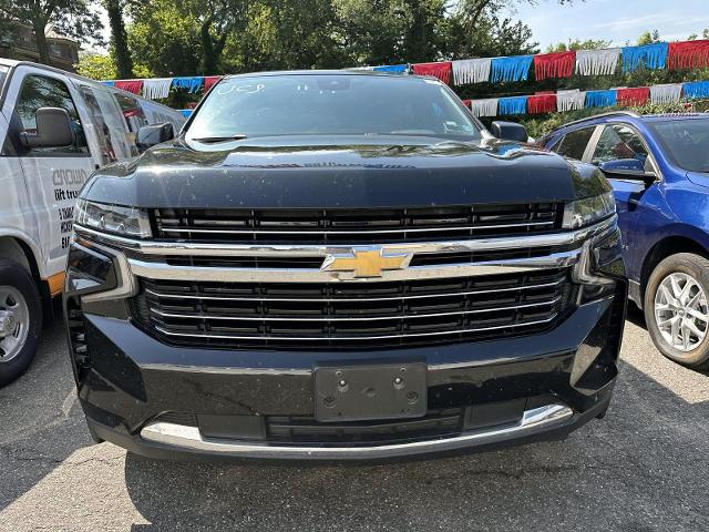 2023 Chevrolet Suburban Vehicle Photo in Roslyn, NY 11576
