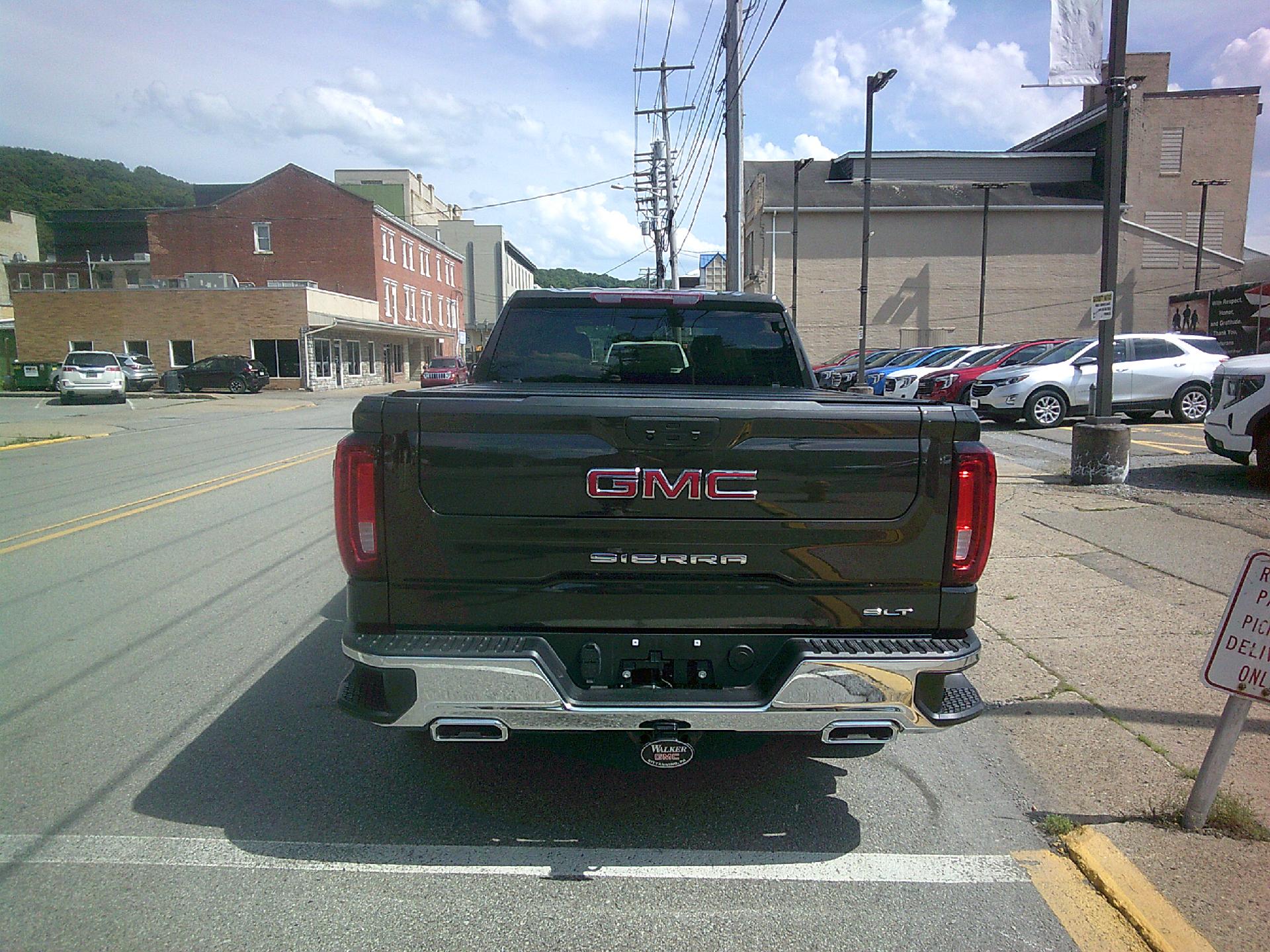 2022 GMC Sierra 1500 Limited Vehicle Photo in KITTANNING, PA 16201-1536