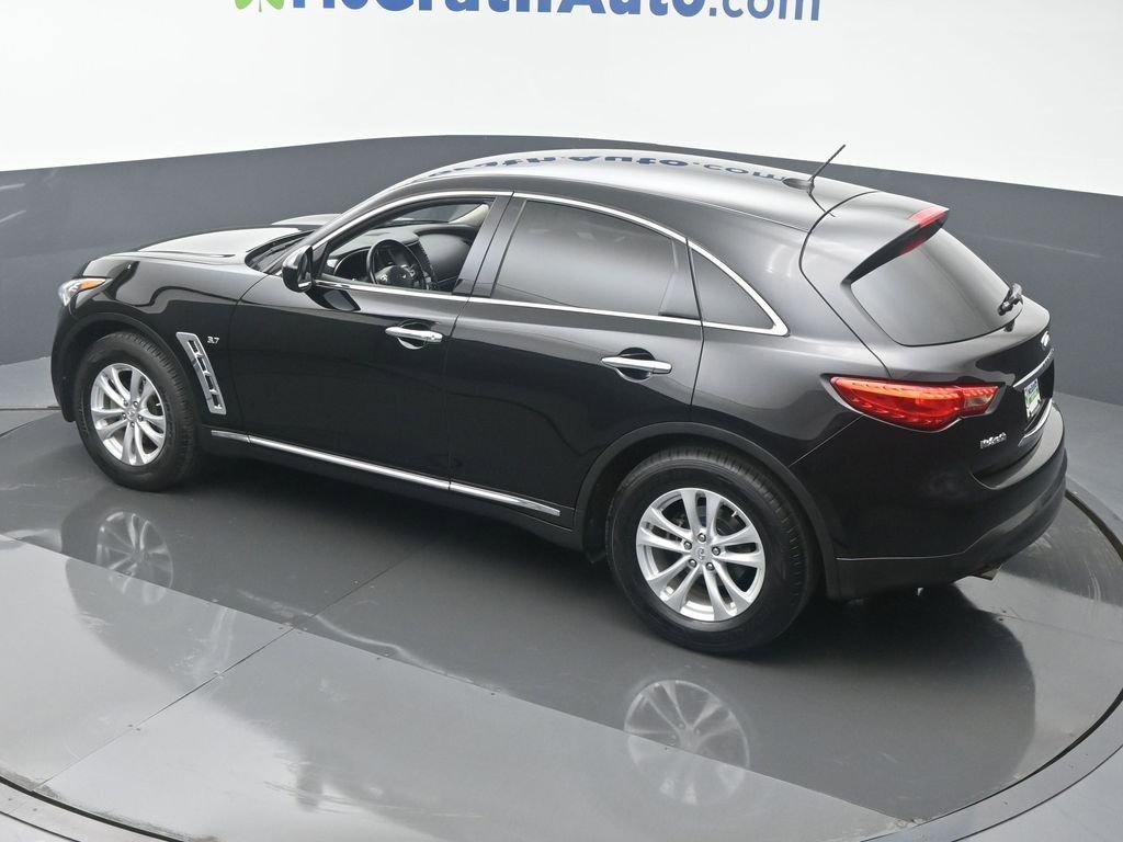 2017 INFINITI QX70 Vehicle Photo in Marion, IA 52302
