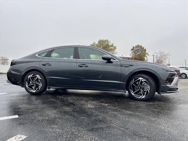 2024 Hyundai SONATA Vehicle Photo in O'Fallon, IL 62269