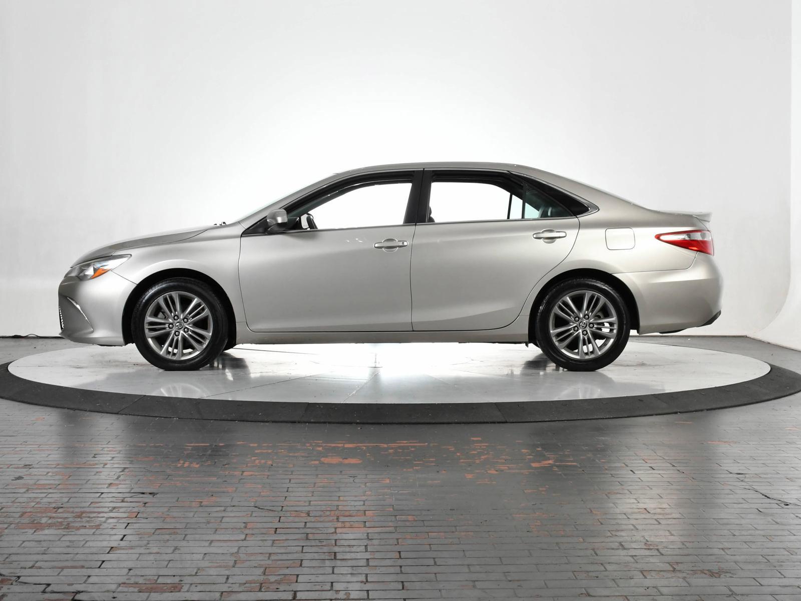 2016 Toyota Camry Vehicle Photo in DALLAS, TX 75235