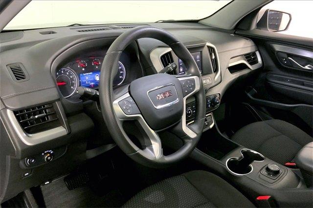 2024 GMC Terrain Vehicle Photo in KANSAS CITY, MO 64114-4502