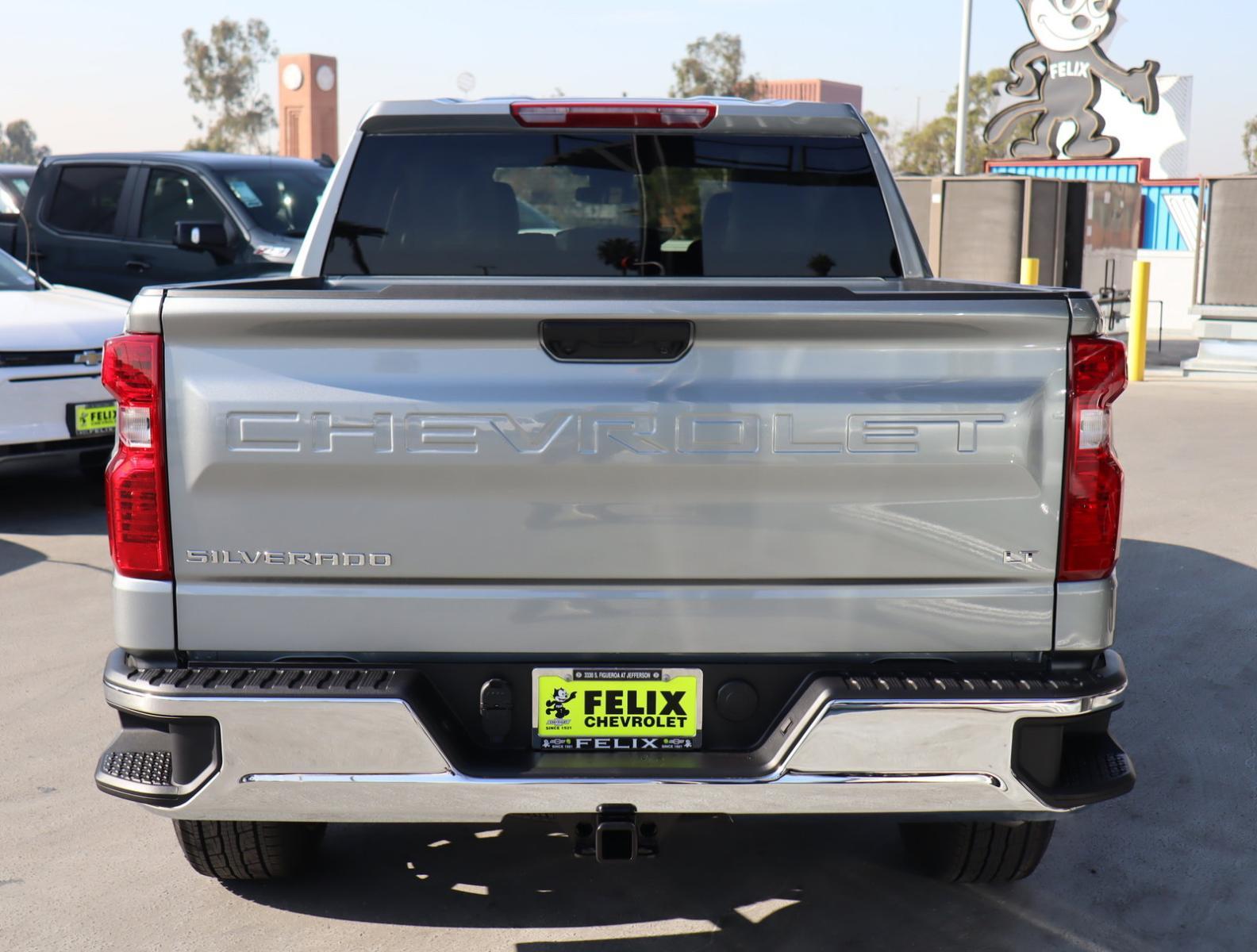 2025 Chevrolet Silverado 1500 Vehicle Photo in LOS ANGELES, CA 90007-3794