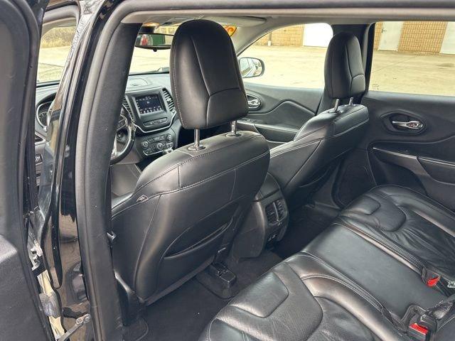 2021 Jeep Cherokee Vehicle Photo in MEDINA, OH 44256-9631