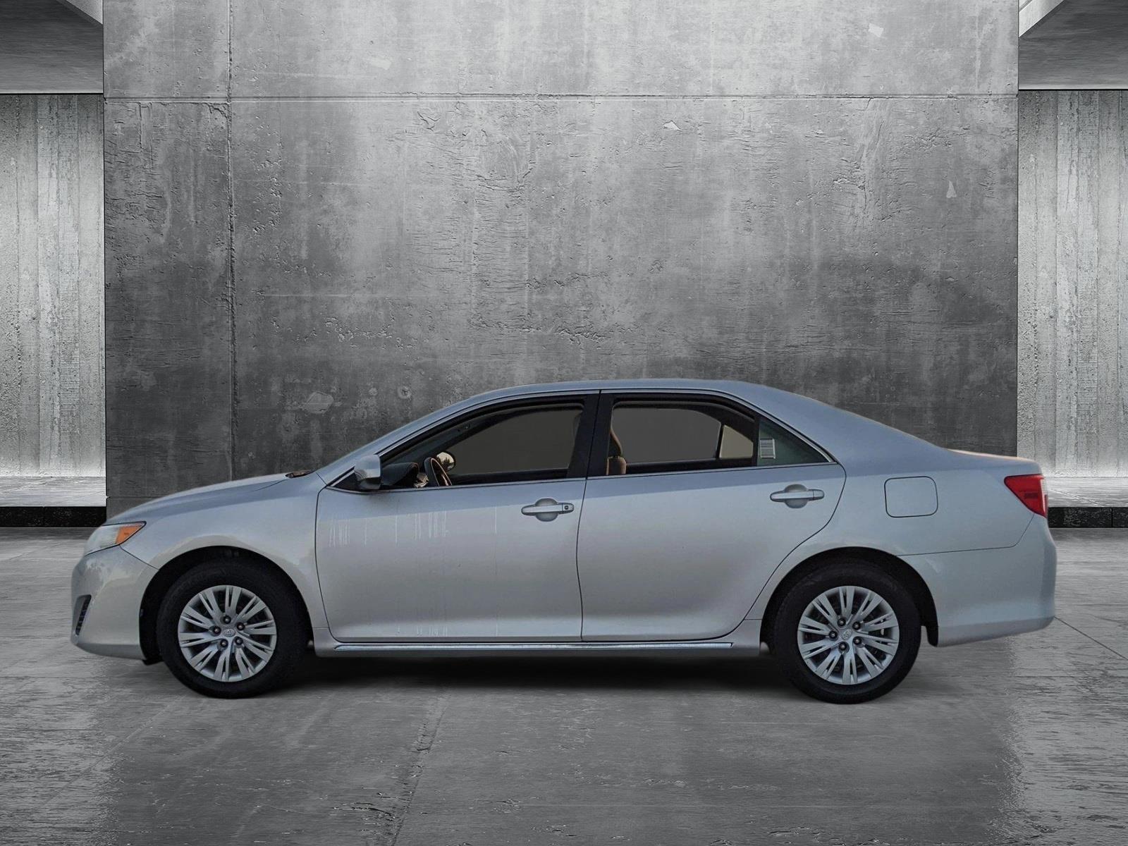 2013 Toyota Camry Vehicle Photo in PEMBROKE PINES, FL 33024-6534