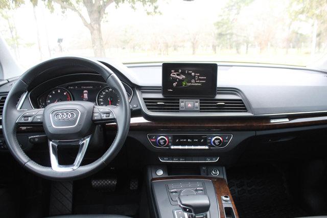 2019 Audi Q5 Vehicle Photo in HOUSTON, TX 77090