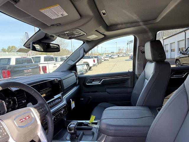 2025 GMC Sierra 1500 Vehicle Photo in CHICOPEE, MA 01020-5001