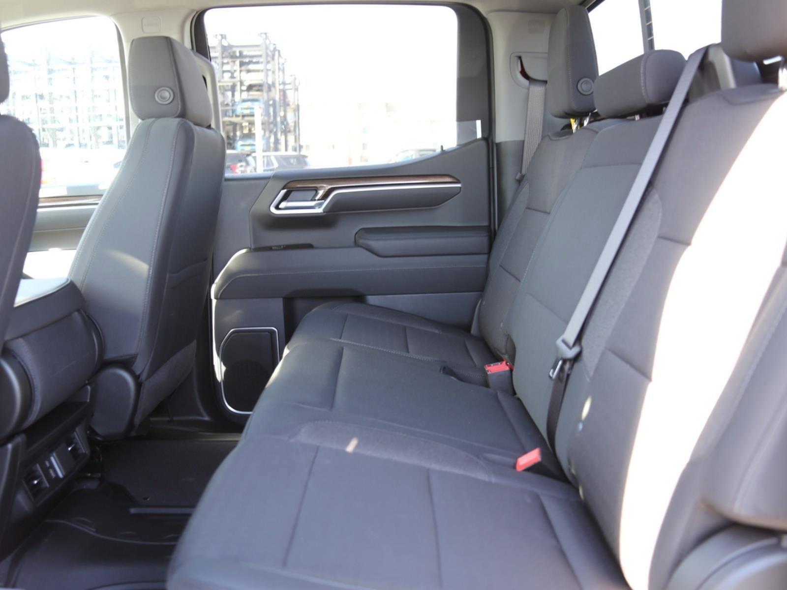 2025 Chevrolet Silverado 1500 Vehicle Photo in LOS ANGELES, CA 90007-3794