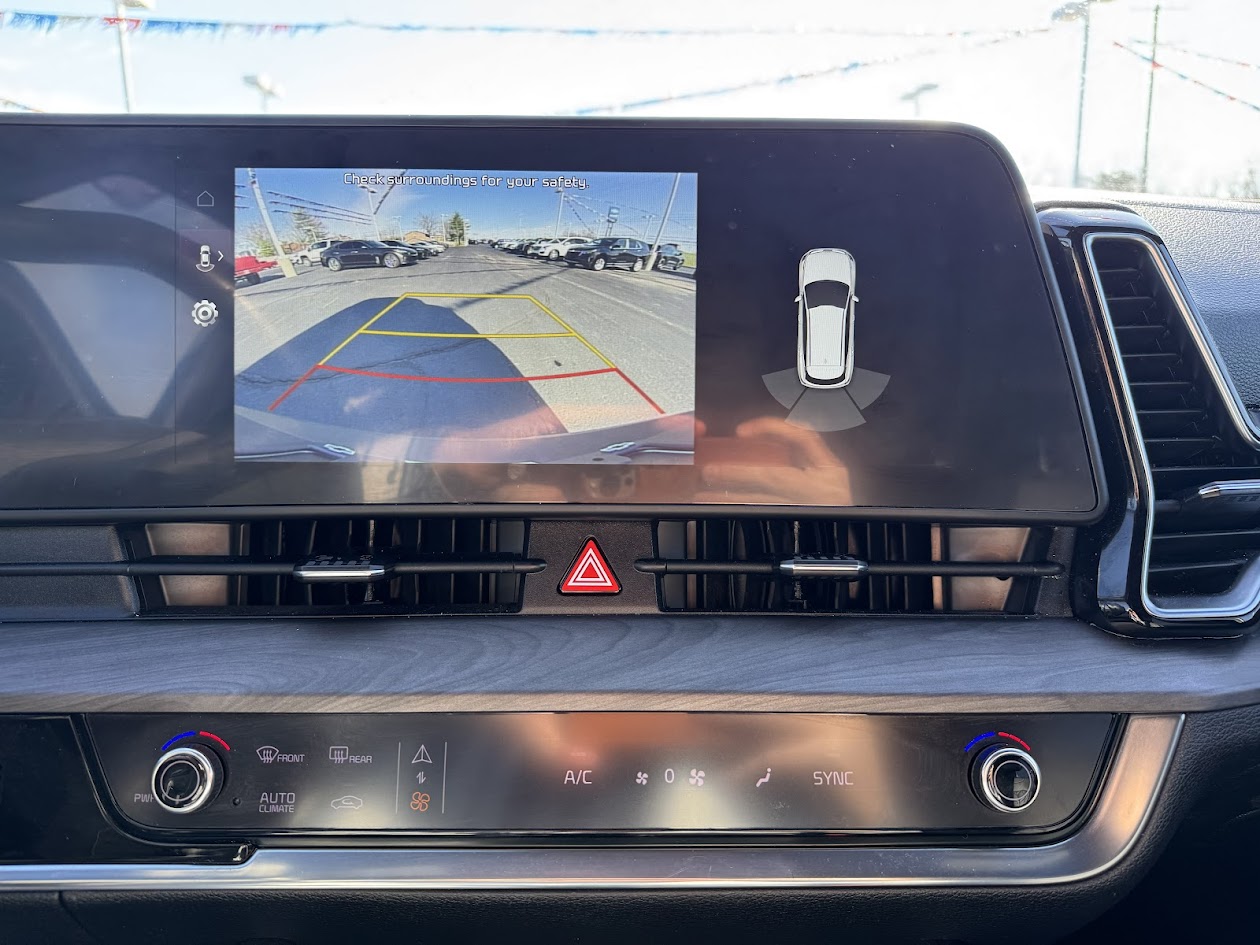 2023 Kia Sportage Vehicle Photo in BOONVILLE, IN 47601-9633