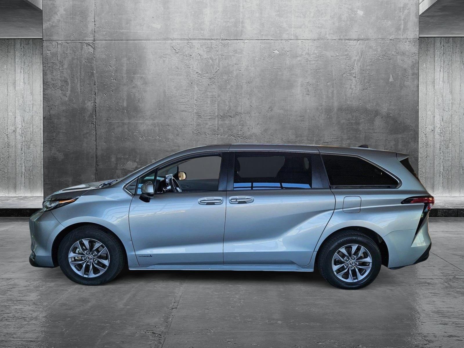 2021 Toyota Sienna Vehicle Photo in Henderson, NV 89014