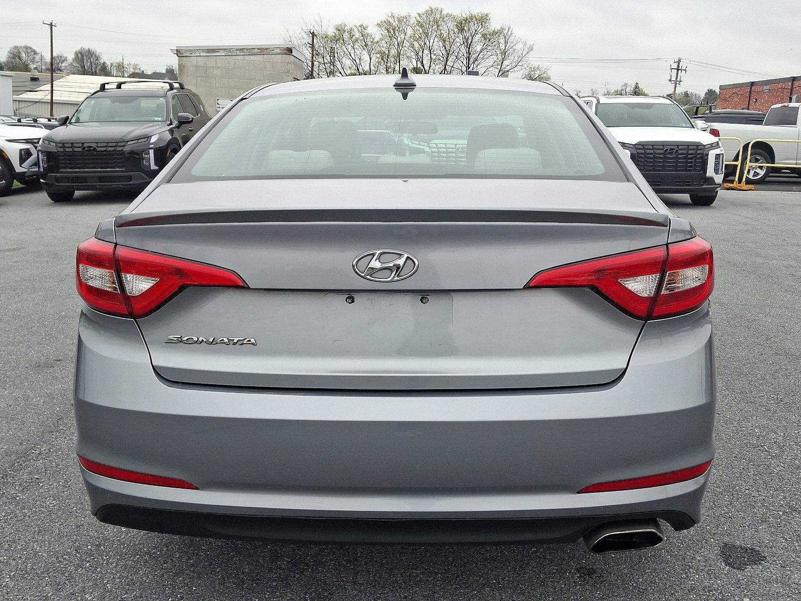 2016 Hyundai SONATA Vehicle Photo in Harrisburg, PA 17111