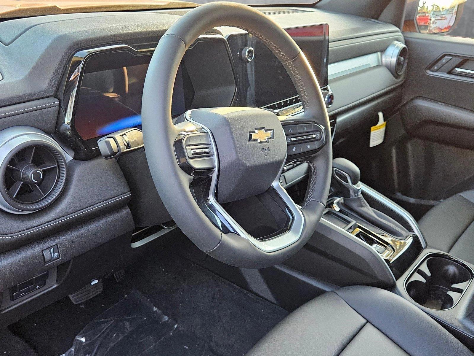 2025 Chevrolet Colorado Vehicle Photo in GREENACRES, FL 33463-3207