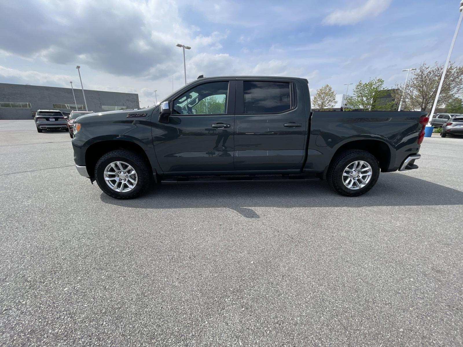 2025 Chevrolet Silverado 1500 Vehicle Photo in BENTONVILLE, AR 72712-4322