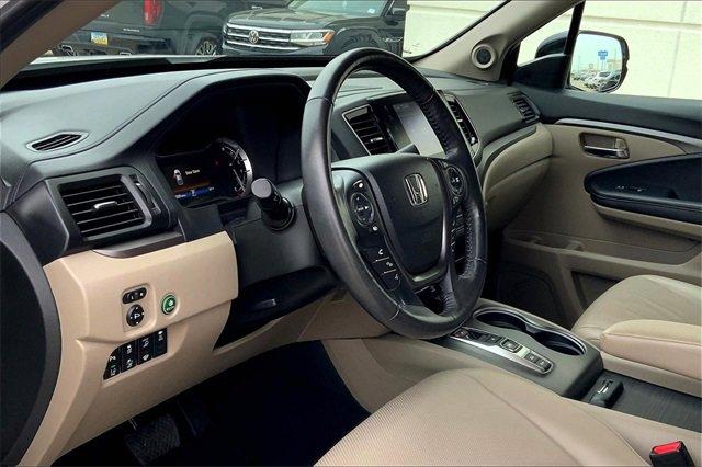 2023 Honda Ridgeline Vehicle Photo in TOPEKA, KS 66609-0000
