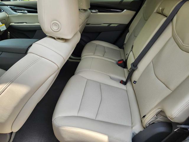 2025 Cadillac XT6 Vehicle Photo in HOUSTON, TX 77079
